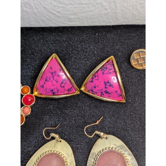 Earring Lot of Ten Gold Tone Whimsical Boho Costume Earrings - Picture 5 of 11